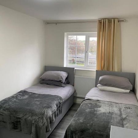 2 Bed House Sleeps 4-5 Vila Liverpool Exterior foto