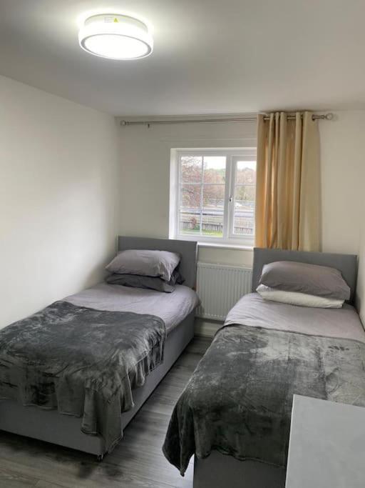 2 Bed House Sleeps 4-5 Vila Liverpool Exterior foto